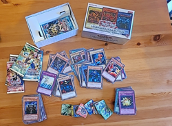 Yu-Gi-Oh! Kartensammlung Holos Rares 1ST Editions und Vieles mehr gemischt - Image 1