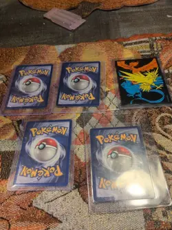 Vintage Pokemon Lot 5 Cards, 1 Shadowless, 1999 And 2000 - Image 3