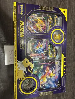 Pokemon Eeveelution Vmax Premium Collection Set of 3 Jolteon Flareon Vaporeon - Image 3
