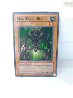 Man-Eater Bug Rare Holo Near Mint 1996 Yu-Gi-Oh! LOB-108 - Image 1