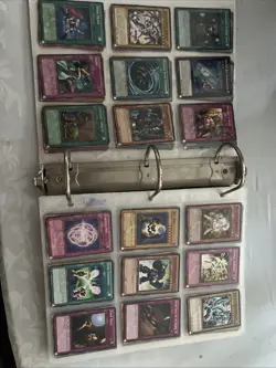 🔥🔥🔥🔥Yugioh Binder Lot Of Cards - Image 3