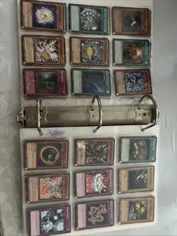 🔥🔥🔥🔥Yugioh Binder Lot Of Cards - Image 4