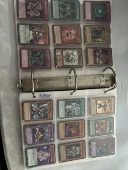 🔥🔥🔥🔥Yugioh Binder Lot Of Cards - Image 5