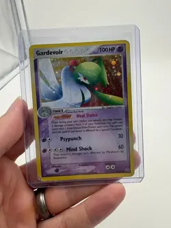 Pokemon Gardevoir 4/106 - Emerald - Pokemon Card TCG Holo 2005 DAMAGED - Image 1