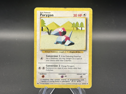 Porygon - 39/102 Base Set - Pokemon TCG - 1999 - Image 1
