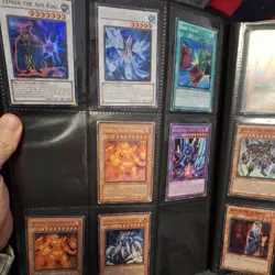 YuGiOh Cards Bundle joblot collectiom im folder - Image 5