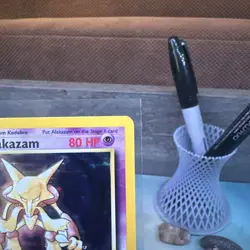Pokemon TCG Alakazam Base Set Holo Card 1/102 LP - Image 3