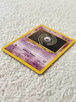 Unown [H] 28/105 Neo Destiny Regular Pokemon Card In Good Condition! 2000 - Image 2