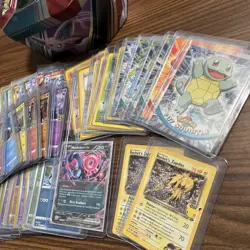 Lot of 100 Pokemon Cards vintage and modern Topps collector tin - Image 2