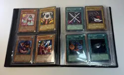 YuGiOh! TCG Official Konami Card Binder Vintage with Cards ***look 🔥🔥 - Image 5