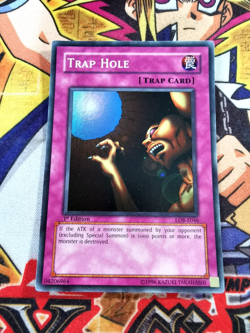 Trap Hole lob-e046 1st Edition (HP) Super Rare Yu-Gi-Oh! (2) - Image 1