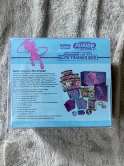 Fusion Strike Pokemon Center Sword and Shield Elite Trainer Box ETB [Sealed] - Image 3