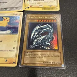 Pokemon Yugioh Card Lot Holo Non-Holo Pikachu Error Blue Eyes White Dragon etc - Image 2
