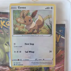 Pokemon TCG: Sword & Shield Battle Styles Blister Pack with 3 Booster Packs - Image 4