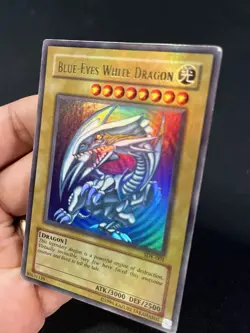 Yugioh Blue Eyes White Dragon SDK-001 Holo Bleed Misprint Heavily Played - Image 3
