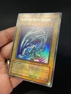 Yugioh Blue Eyes White Dragon SDK-001 Holo Bleed Misprint Heavily Played - Image 4