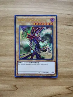 Yu-Gi-Oh - Dark Magician - Ultra Rare / Holo - YUCB-EN001 - Image 1