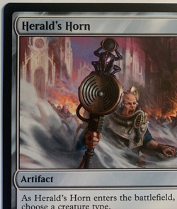 MTG Herald's Horn Warhammer 40K 241 NON-FOIL, Pack Fresh! - Image 2