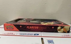 Pokemon TCG FLAREON VMAX Premium Collection Evolving Skies Factory Sealed - Image 5