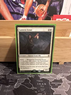 MTG Magic the Gathering Lantern Scout (37/313) Battle for Zendikar LP - Image 1