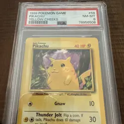 1999 POKEMON BASE SET UNLIMITED YELLOW CHEEKS #58 PIKACHU PSA 8 - Image 2