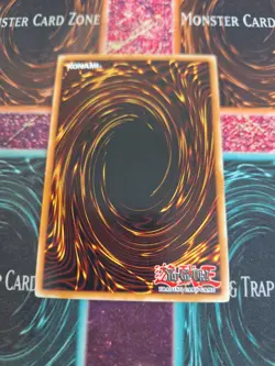 Yu-Gi-Oh! Elemental HERO Bubbleman YSDJ-EN017 Super Rare 1st Edition Near Mint - Image 3