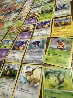 Huge Pokemon Lot 400+ Cards - Image 2