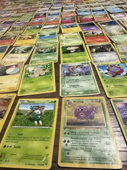 Huge Pokemon Lot 400+ Cards - Image 3