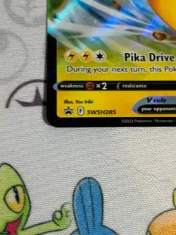 C2314 POKEMON TCG SWORD SHIELD PROMO PIKACHU V #SWSH285 NM HOLO - Image 4