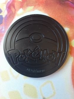 Pokemon Eeveelution Premium: Flareon Vaporeon Jolteon Jumbo Coin LP-NM - Image 2