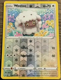 Wooloo - 153/202 - Sword & Shield Base Set - Reverse Holo - Pokemon TCG LP (L) - Image 1