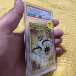 2022 POKEMON SWSH SILVER TEMPEST #212 ENERGY SWITCH FULL ART SECRET RARE PSA 10 - Image 3