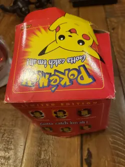 1999 Pokemon Pikachu 23k Gold Plated Trading Card & Pokeball Burger King Sealed - Image 3