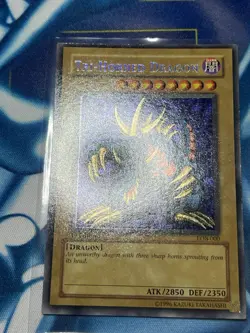Yu-Gi-Oh LOB-000 Tri-Horned Dragon 1st Edition Glossy NM Foil LINE/FOIL Shift - Image 2