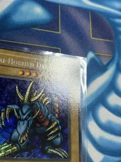 Yu-Gi-Oh LOB-000 Tri-Horned Dragon 1st Edition Glossy NM Foil LINE/FOIL Shift - Image 3
