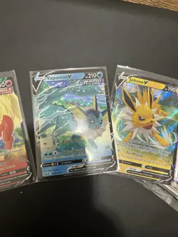 Pokemon Cards Lot Flareon Vaporeon V Jolteon Eevee Vmax Sealed SWSH NM - Image 3