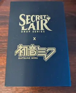 Secret Lair Drop: Secret Lair x Hatsune Miku Winter Diva EN Rainbow Foil Edition - Image 1