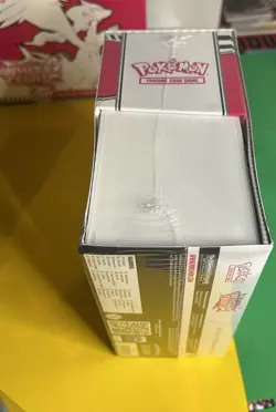 Pokemon TCG : White Flare Elite Trainer Box ETB New Factory Sealed - Image 4