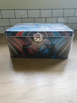 Pokemon TCG 2020 Spring Collector's Chest Tin Lunch Box Sword Shield Sealed - Image 4