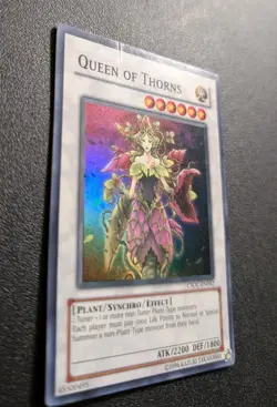 Queen of Thorns CSOC-EN042 Super Rare Unlimited Edition MP/LP - Image 2