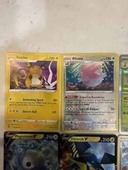 10 random pokemon cards - Image 2