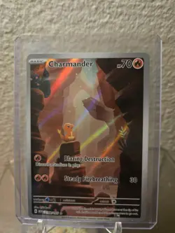 Pokemon TCG Charmander Scarlet Violet-151 Holo Illustration Rare Card 168/165 LP - Image 1