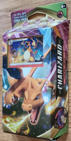 Pokemon Sword & Shield Vivid Voltage Charizard Theme Deck 820650807572 - Image 2