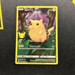 Pikachu 005/025 NM/LP -Full Art Pokemon Card- Celebrations 25th Anniversary (d2 - Image 1