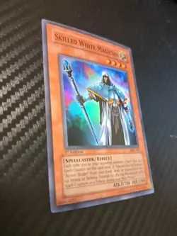 Skilled White Magician MFC-064 Magician's Force-1st Edition 1st Edition - Image 2