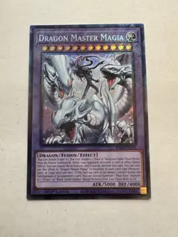 Yugioh: Dragon Master Magia RA04-EN055 (PCR) 1st Quarter Century Stampede NM/M - Image 1