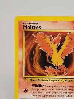 Moltres 27/62 Fossil Non-Holo Rare Vintage Pokemon Card 1999 Near Mint Condition - Image 2