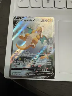 Pokemon TCG -Dragonite V (Alternate Full Art) 192/203 SWSH07: Evolving Skies NM - Image 1