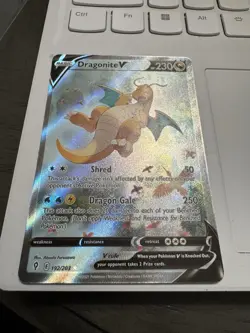Pokemon TCG -Dragonite V (Alternate Full Art) 192/203 SWSH07: Evolving Skies NM - Image 2