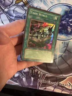 (55) Yu-Gi-Oh! TCG Toon World MRL-076 Super Rare Unlimited MP/HP - Image 2